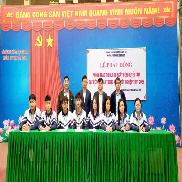 LỄ PHÁT ĐỘNG PHONG TRÀO THI ĐUA 90 NGÀY ĐÊM QUYẾT TÂM ĐẠT KẾT QUẢ CAO TRONG KỲ THI TỐT NGHIỆP THPT 2026